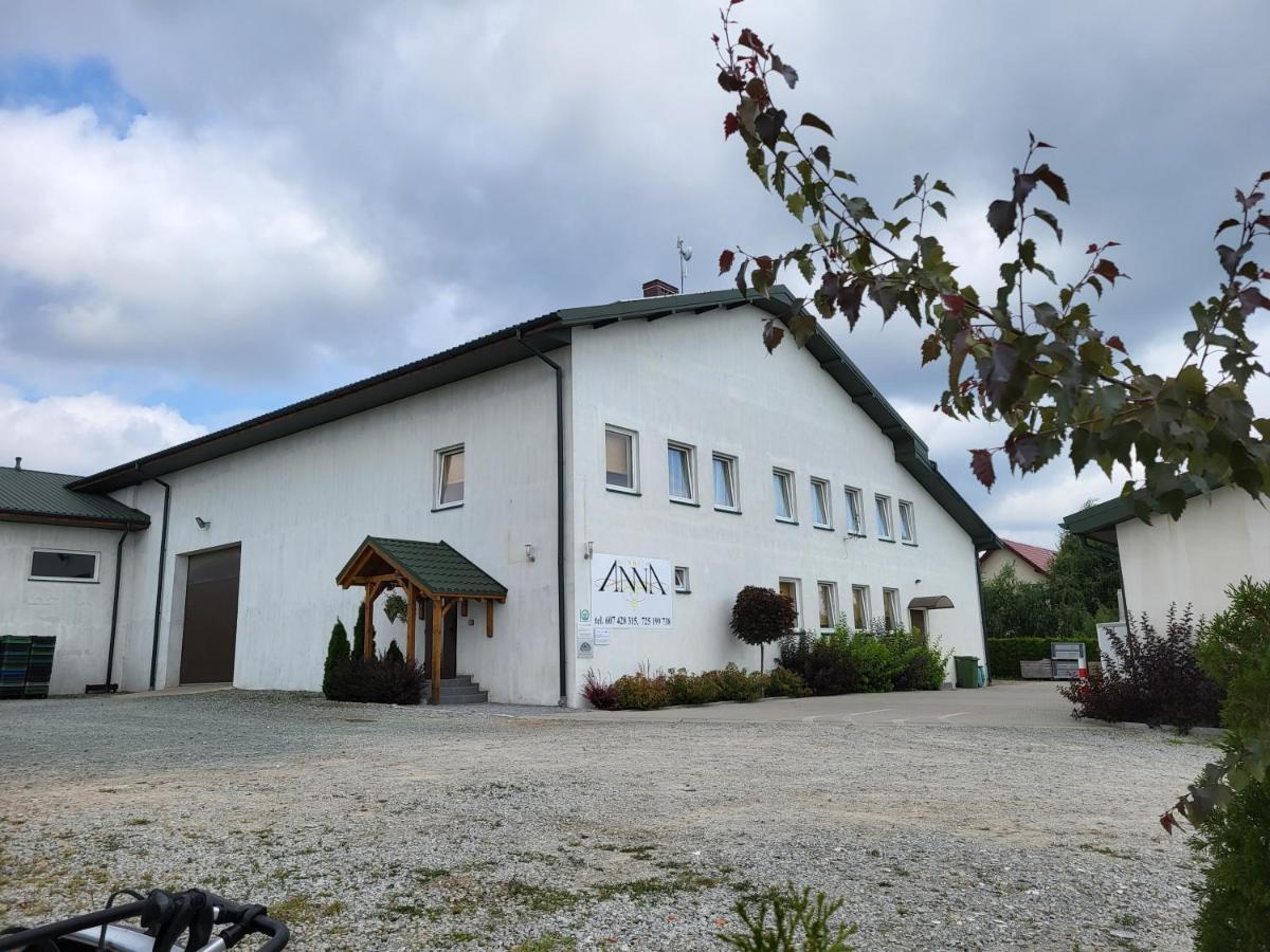 Winnica Anna Noclegi Krosnice Exteriör bild
